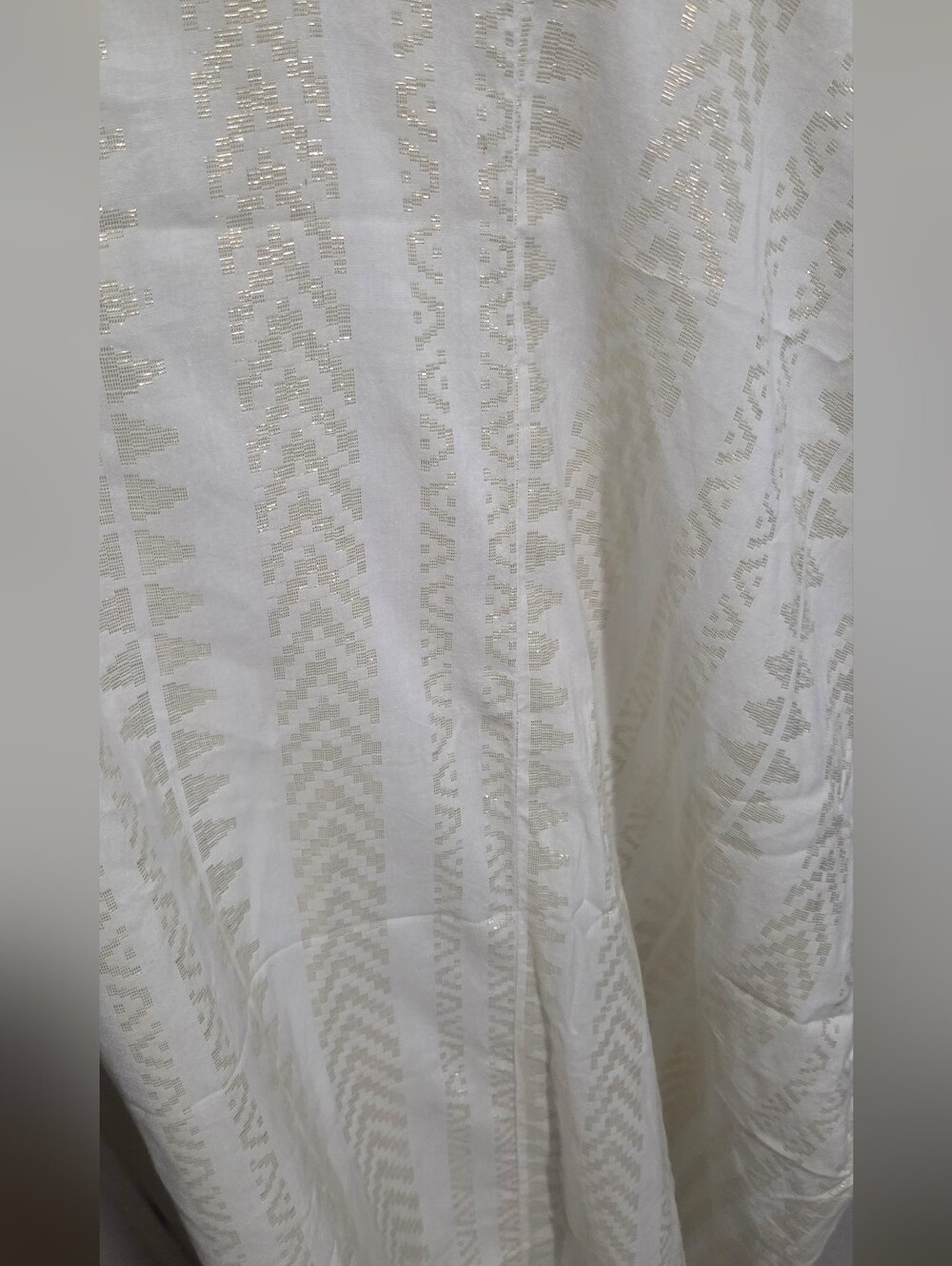 Elan cream textured slip with subtle metallic accents - Picture 2 of 10